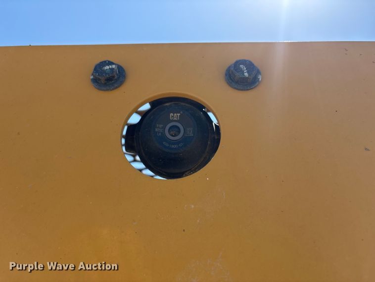 image for item FG2905 2021 Caterpillar D8T dozer