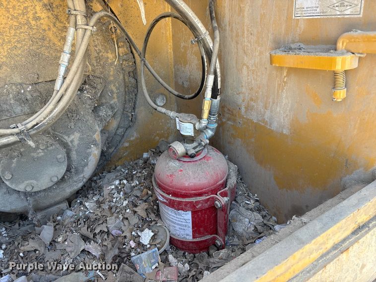 image for item FG2905 2021 Caterpillar D8T dozer