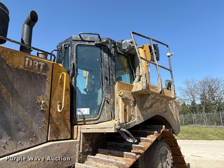 image for item FG2905 2021 Caterpillar D8T dozer