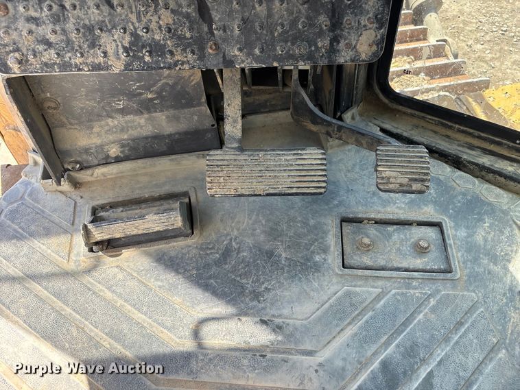 image for item FG2905 2021 Caterpillar D8T dozer