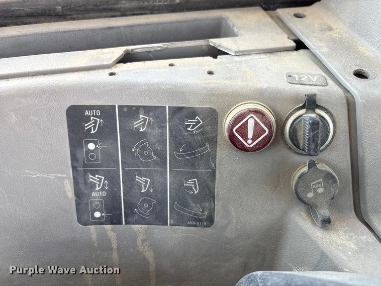 image for item FG2905 2021 Caterpillar D8T dozer