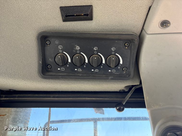 image for item FG2905 2021 Caterpillar D8T dozer