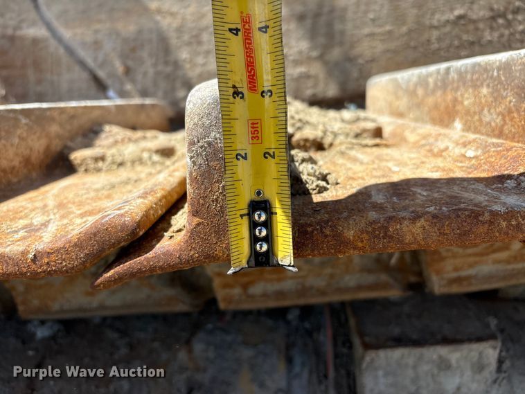 image for item FG2905 2021 Caterpillar D8T dozer