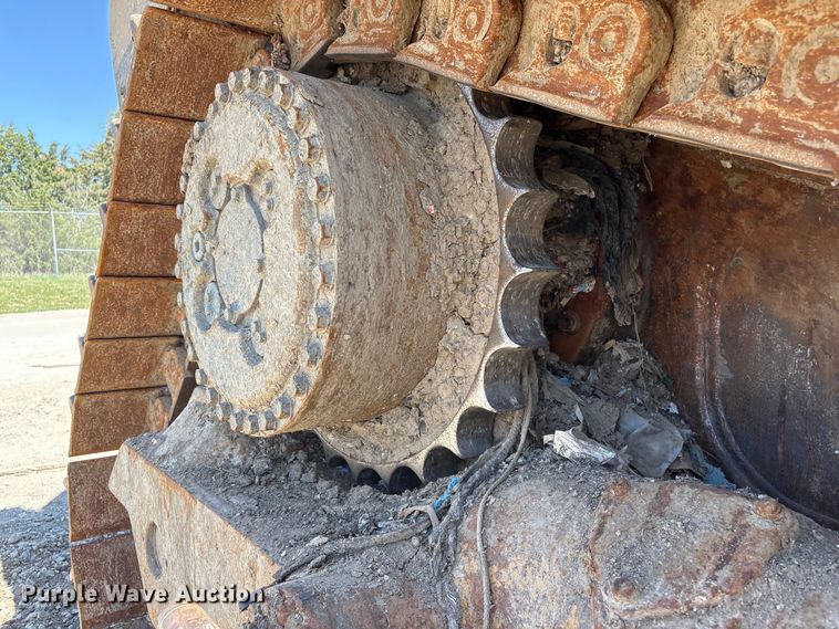 image for item FG2905 2021 Caterpillar D8T dozer