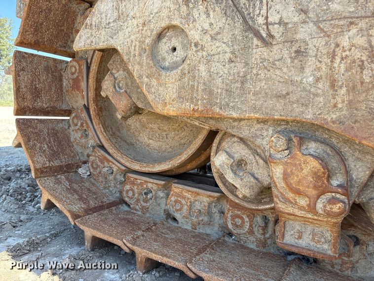 image for item FG2905 2021 Caterpillar D8T dozer
