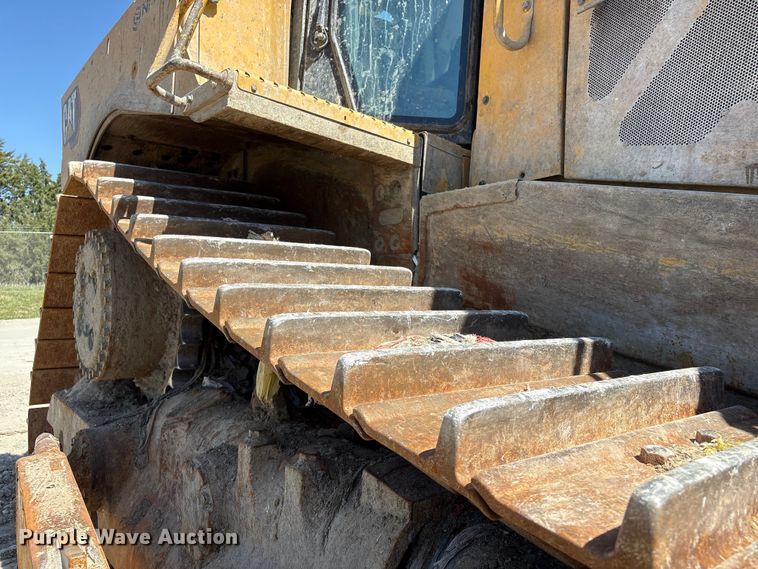 image for item FG2905 2021 Caterpillar D8T dozer