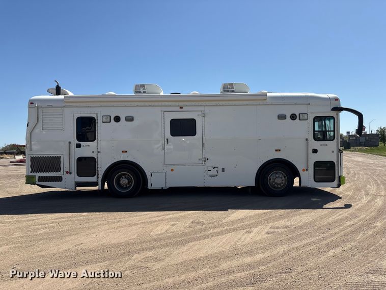 image for item FG2906 2012 Thomas Built HDX bookmobile