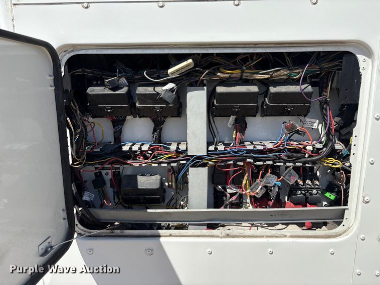 image for item FG2906 2012 Thomas Built HDX bookmobile