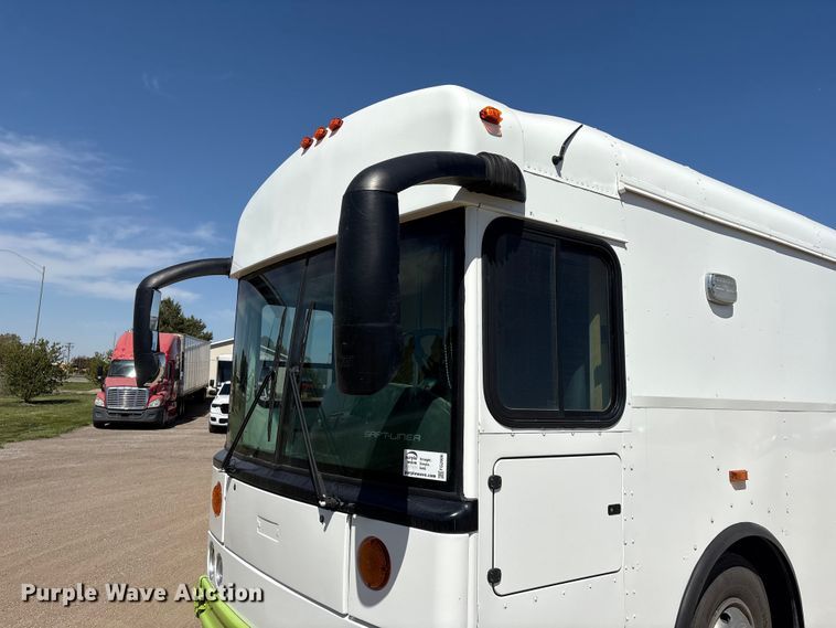 image for item FG2906 2012 Thomas Built HDX bookmobile