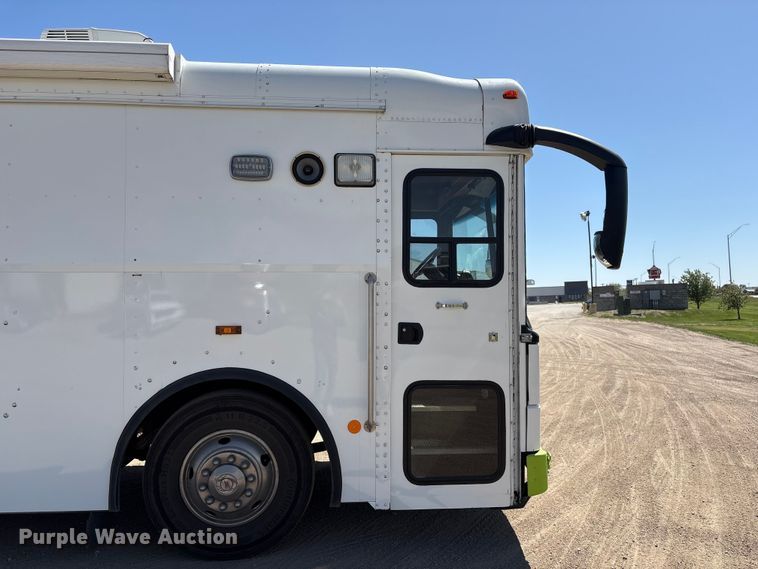 image for item FG2906 2012 Thomas Built HDX bookmobile