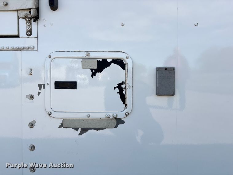 image for item FG2906 2012 Thomas Built HDX bookmobile