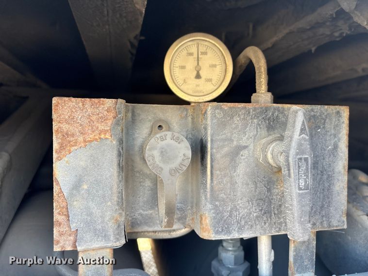 image for item FG2906 2012 Thomas Built HDX bookmobile