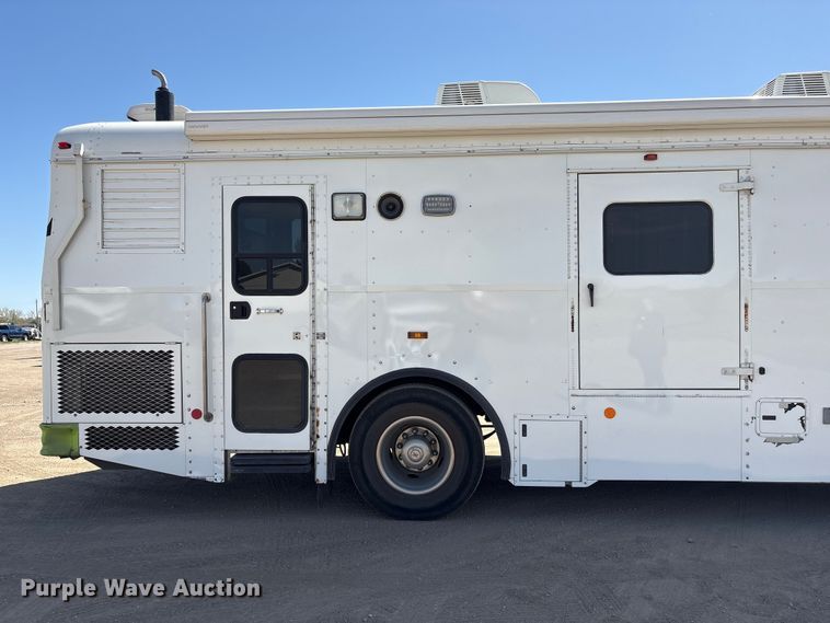 image for item FG2906 2012 Thomas Built HDX bookmobile