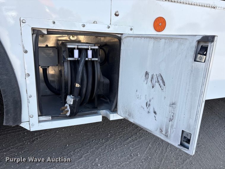 image for item FG2906 2012 Thomas Built HDX bookmobile