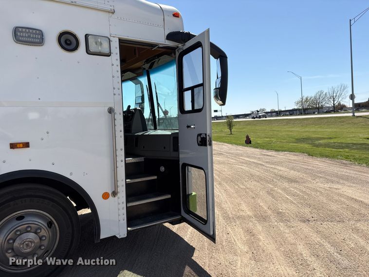 image for item FG2906 2012 Thomas Built HDX bookmobile