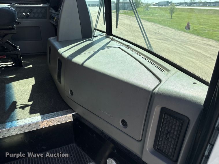 image for item FG2906 2012 Thomas Built HDX bookmobile