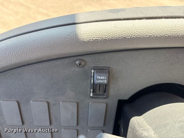 image for item FG2906 2012 Thomas Built HDX bookmobile