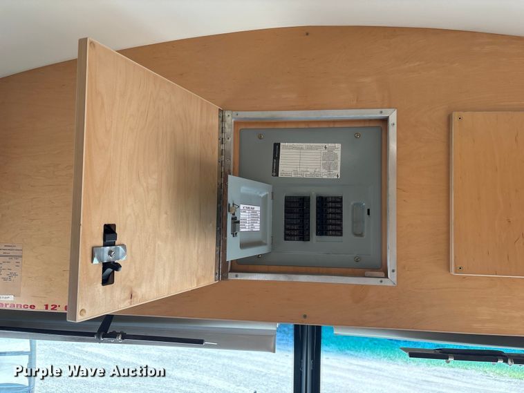 image for item FG2906 2012 Thomas Built HDX bookmobile