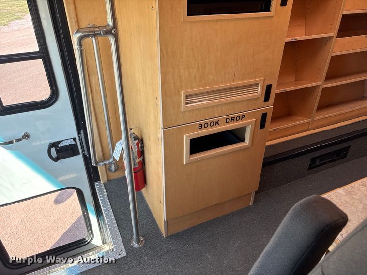 image for item FG2906 2012 Thomas Built HDX bookmobile