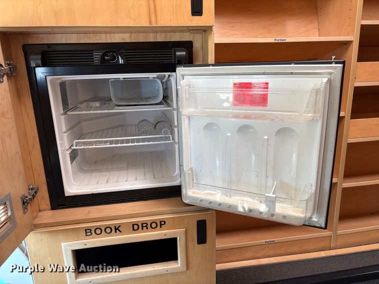 image for item FG2906 2012 Thomas Built HDX bookmobile