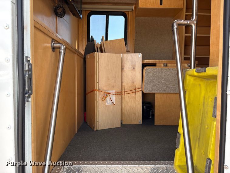 image for item FG2906 2012 Thomas Built HDX bookmobile