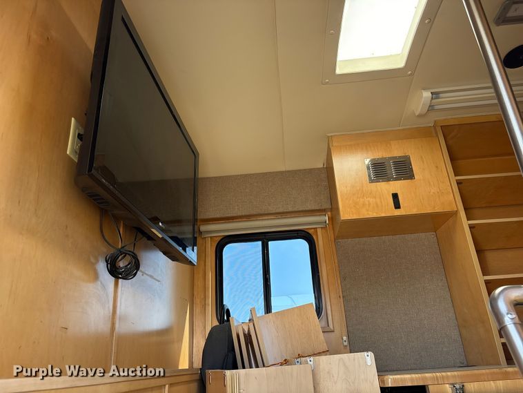 image for item FG2906 2012 Thomas Built HDX bookmobile