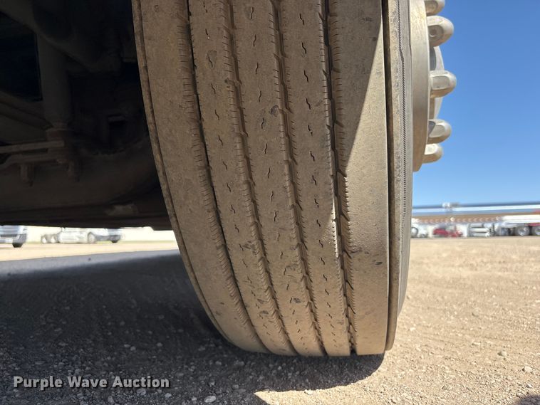 image for item FG2906 2012 Thomas Built HDX bookmobile