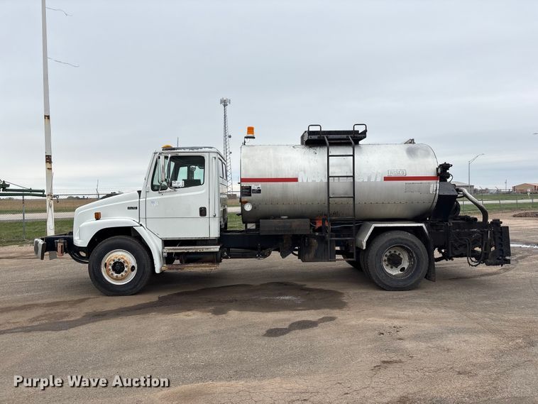 image for item FG2947 2000 Freightliner FL70 oil distributor truck