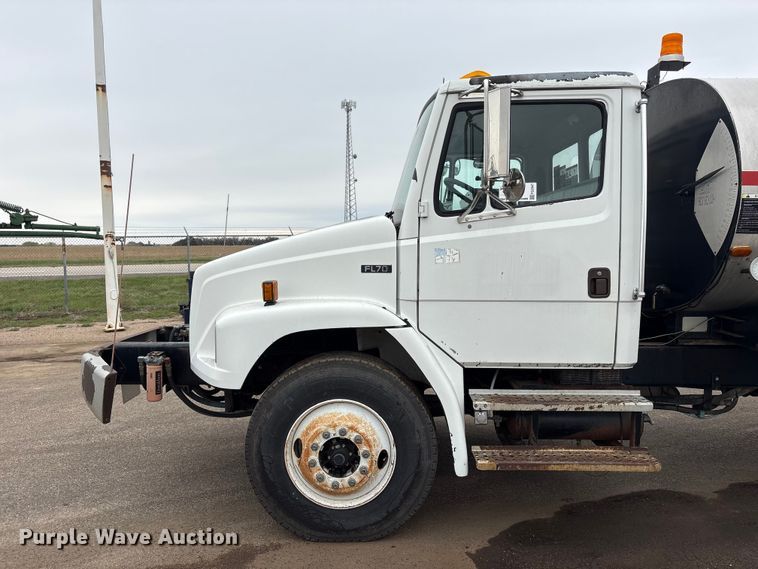 image for item FG2947 2000 Freightliner FL70 oil distributor truck