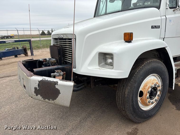 image for item FG2947 2000 Freightliner FL70 oil distributor truck