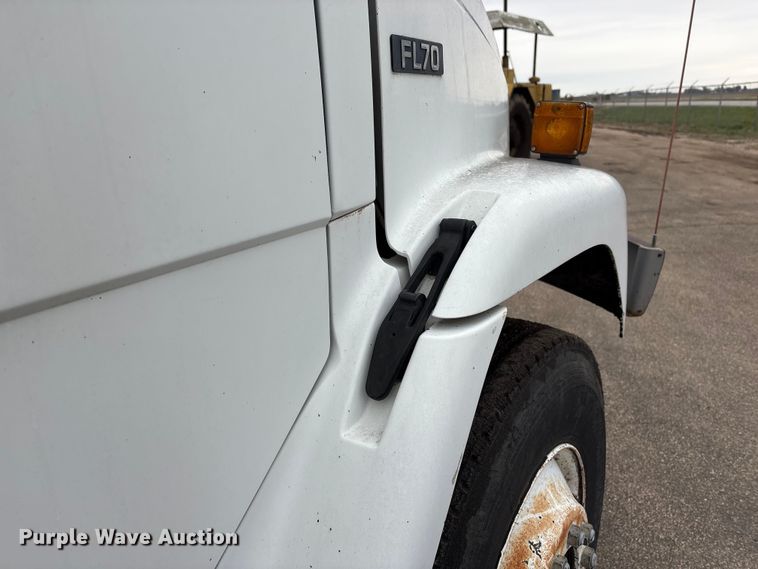 image for item FG2947 2000 Freightliner FL70 oil distributor truck