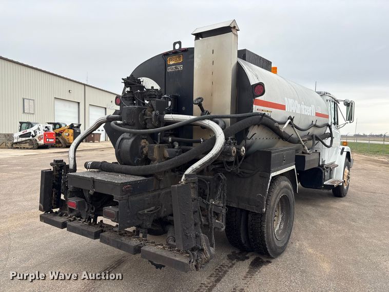 image for item FG2947 2000 Freightliner FL70 oil distributor truck