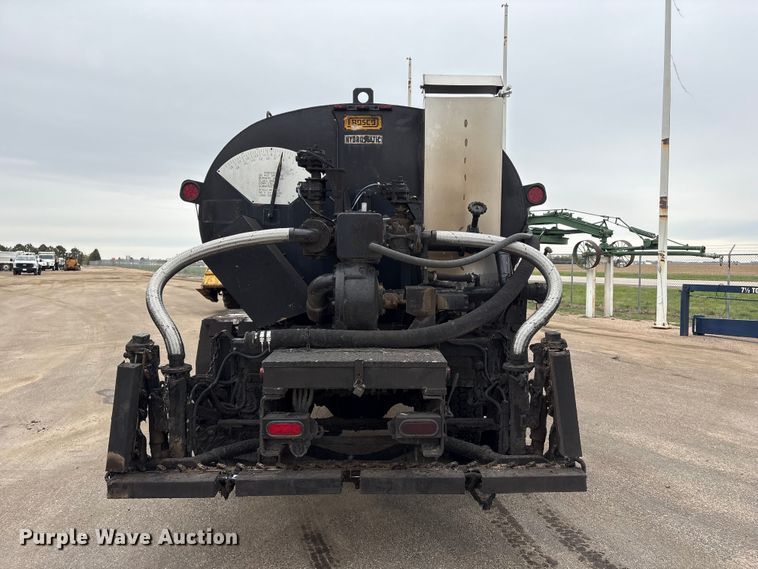 image for item FG2947 2000 Freightliner FL70 oil distributor truck