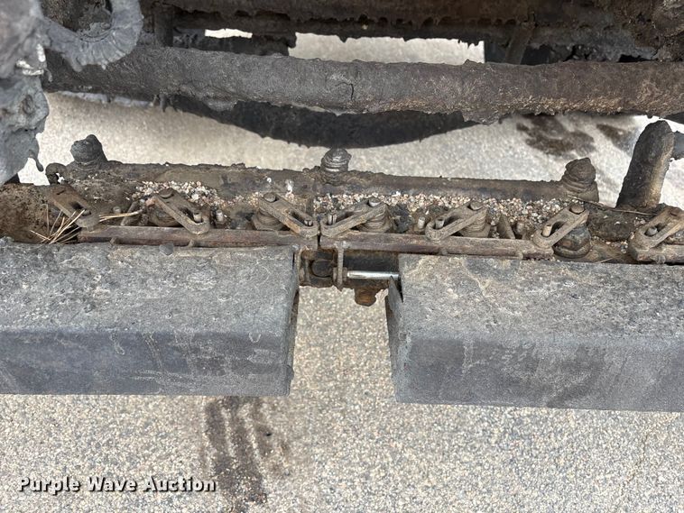 image for item FG2947 2000 Freightliner FL70 oil distributor truck