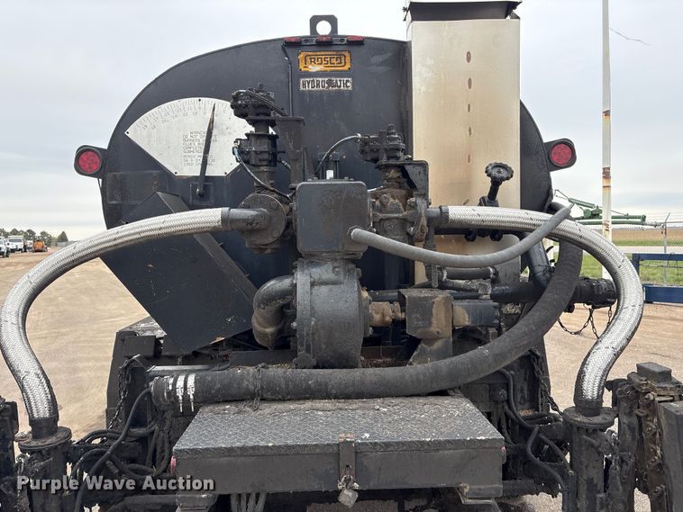 image for item FG2947 2000 Freightliner FL70 oil distributor truck