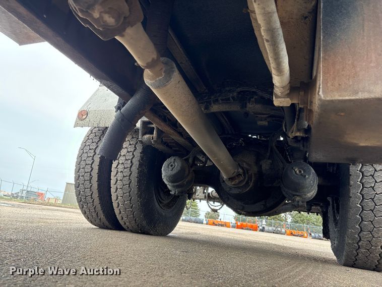 image for item FG2947 2000 Freightliner FL70 oil distributor truck