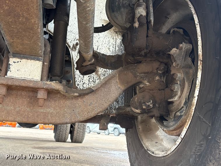 image for item FG2947 2000 Freightliner FL70 oil distributor truck