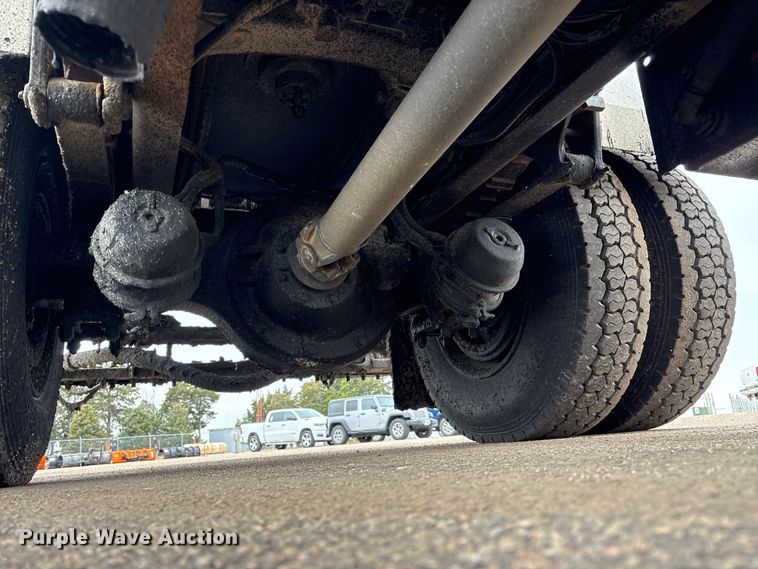 image for item FG2947 2000 Freightliner FL70 oil distributor truck
