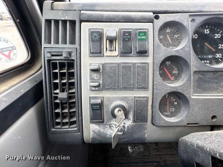 image for item FG2947 2000 Freightliner FL70 oil distributor truck