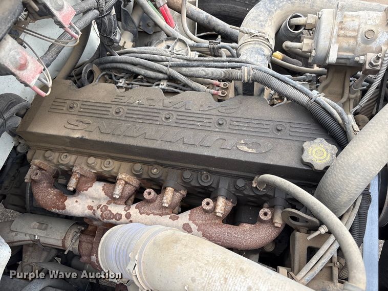 image for item FG2947 2000 Freightliner FL70 oil distributor truck