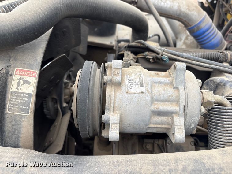 image for item FG2947 2000 Freightliner FL70 oil distributor truck