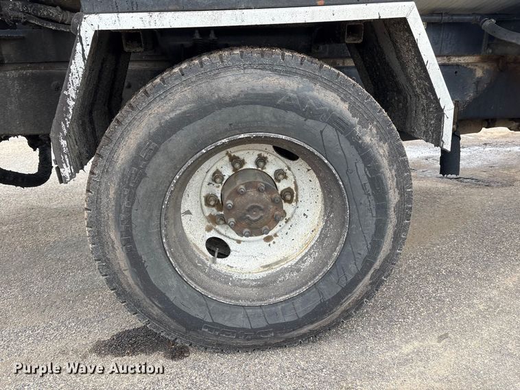 image for item FG2947 2000 Freightliner FL70 oil distributor truck
