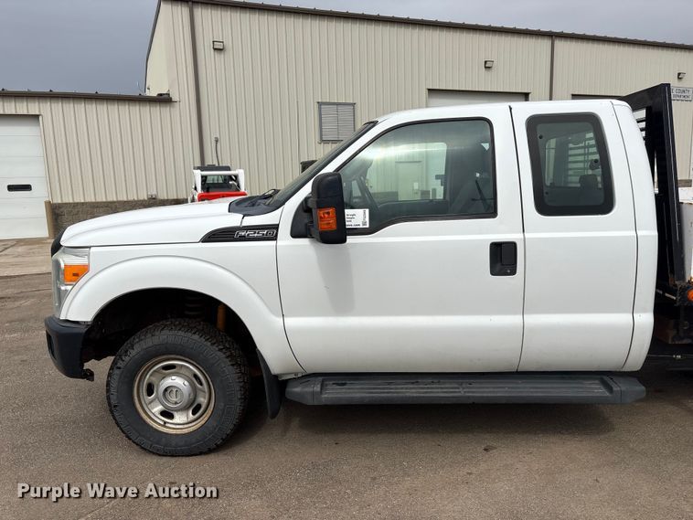 image for item FG2948 2011 Ford F250 Super Duty Ext. Cab flatbed pickup truck