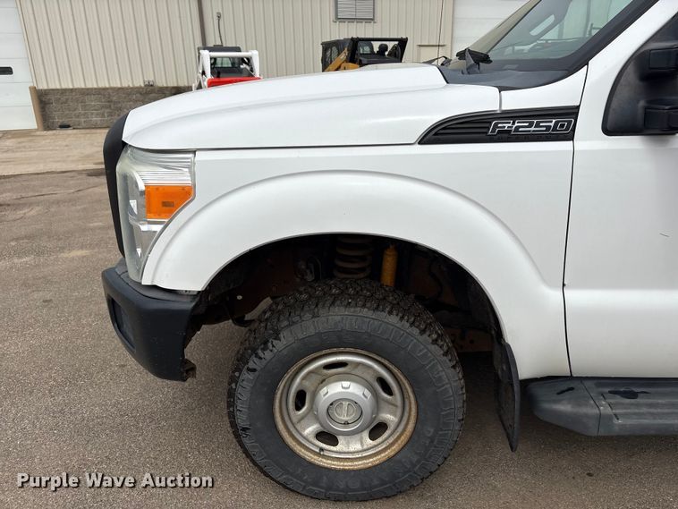 image for item FG2948 2011 Ford F250 Super Duty Ext. Cab flatbed pickup truck