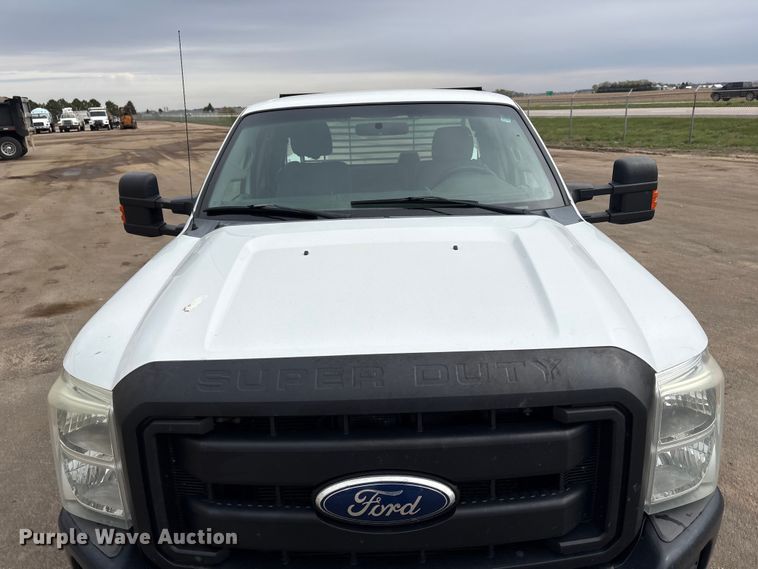 image for item FG2948 2011 Ford F250 Super Duty Ext. Cab flatbed pickup truck