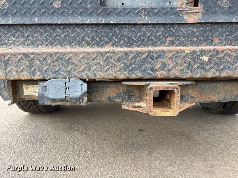 image for item FG2948 2011 Ford F250 Super Duty Ext. Cab flatbed pickup truck