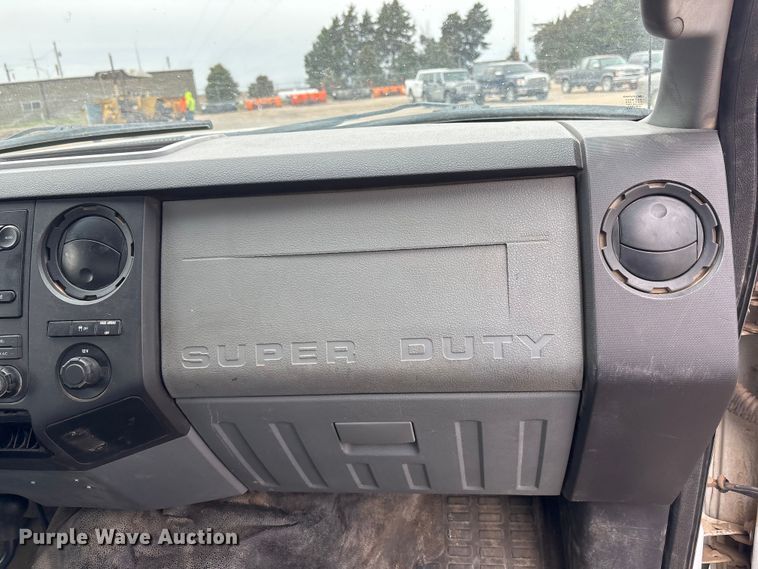 image for item FG2948 2011 Ford F250 Super Duty Ext. Cab flatbed pickup truck
