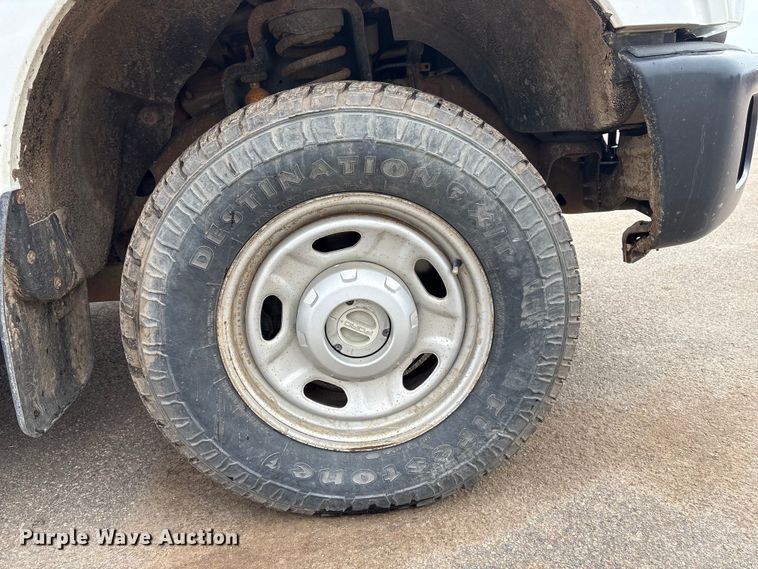 image for item FG2948 2011 Ford F250 Super Duty Ext. Cab flatbed pickup truck