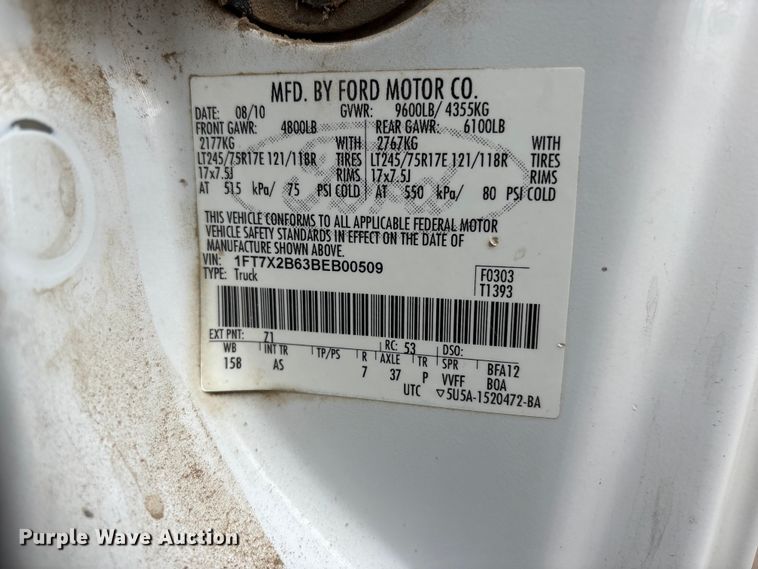 image for item FG2948 2011 Ford F250 Super Duty Ext. Cab flatbed pickup truck