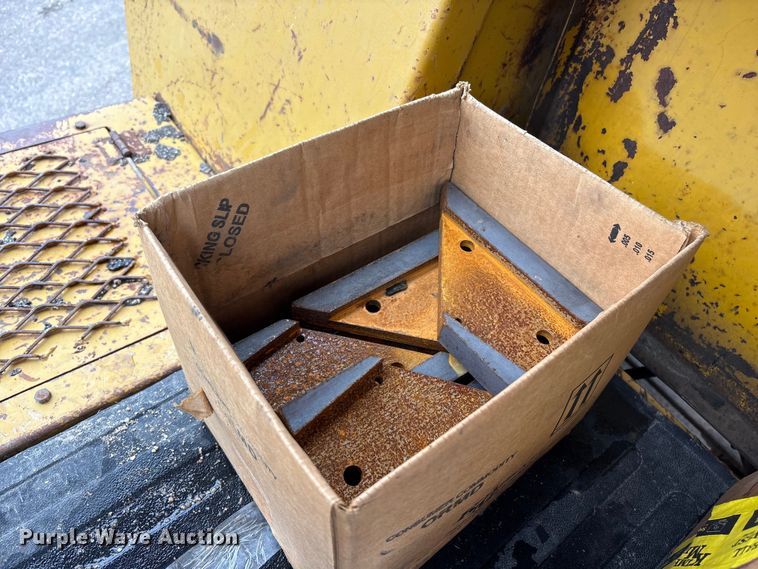 image for item FG2949 Rex HDS A soil stabilizer / reclaimer